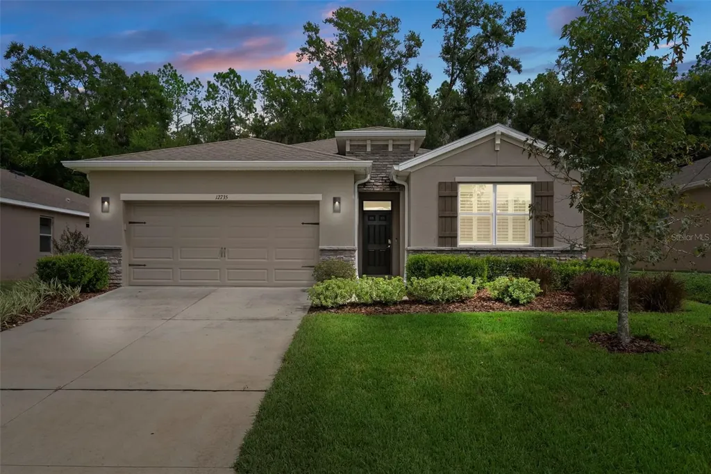 12735 Eastpointe Drive Dade City FL 33525