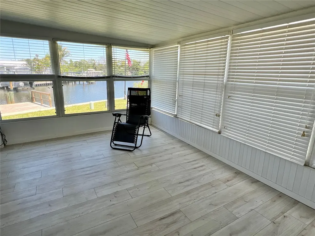 333 Mount Richmond Avenue NE St Petersburg FL 33702