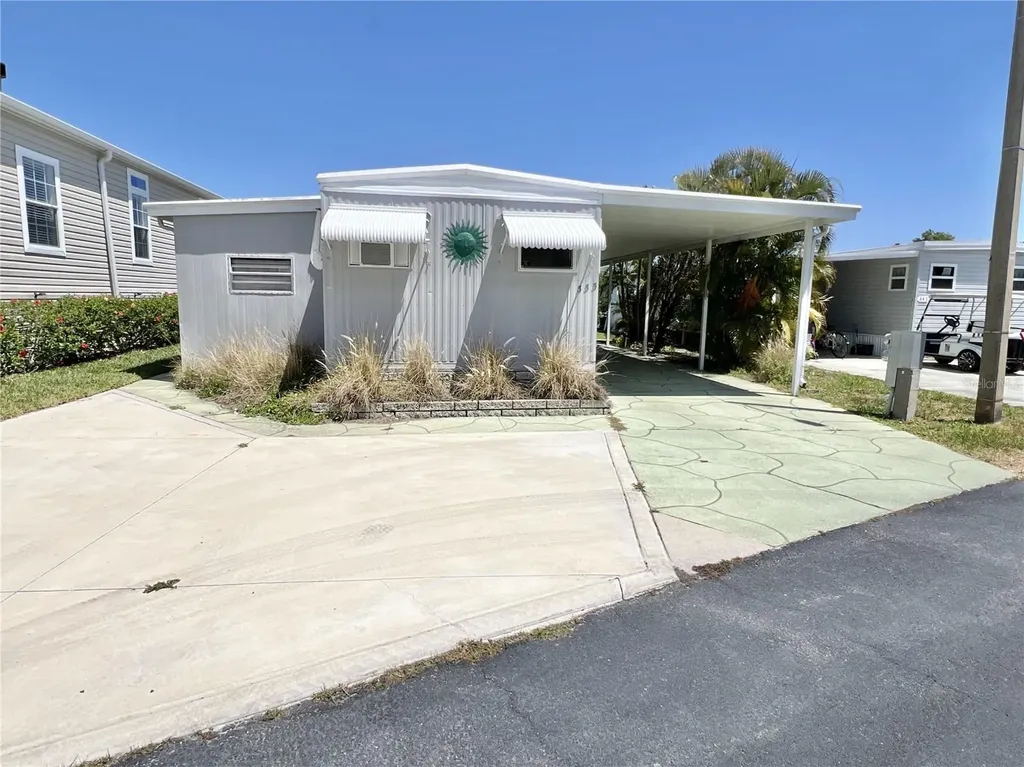 333 Mount Richmond Avenue NE St Petersburg FL 33702