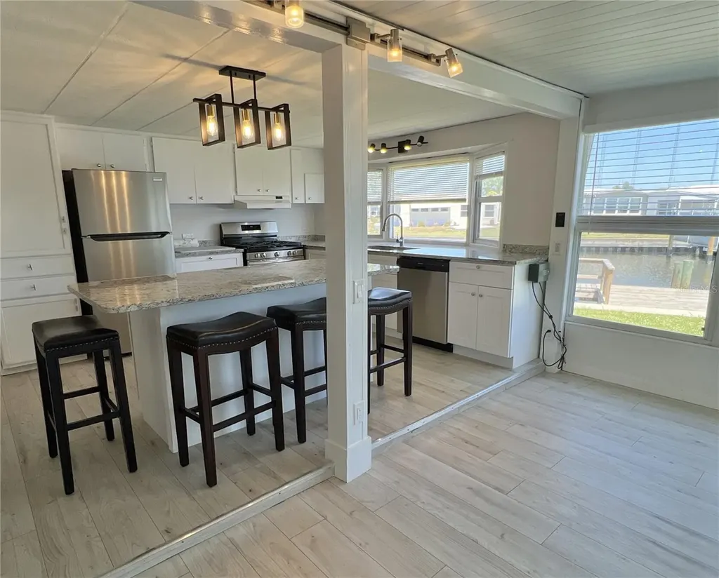 333 Mount Richmond Avenue NE St Petersburg FL 33702