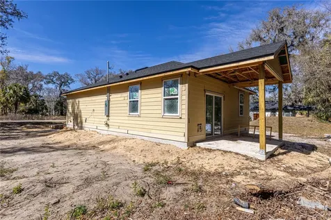 2276 Cr 423 Lake Panasoffkee FL 33538