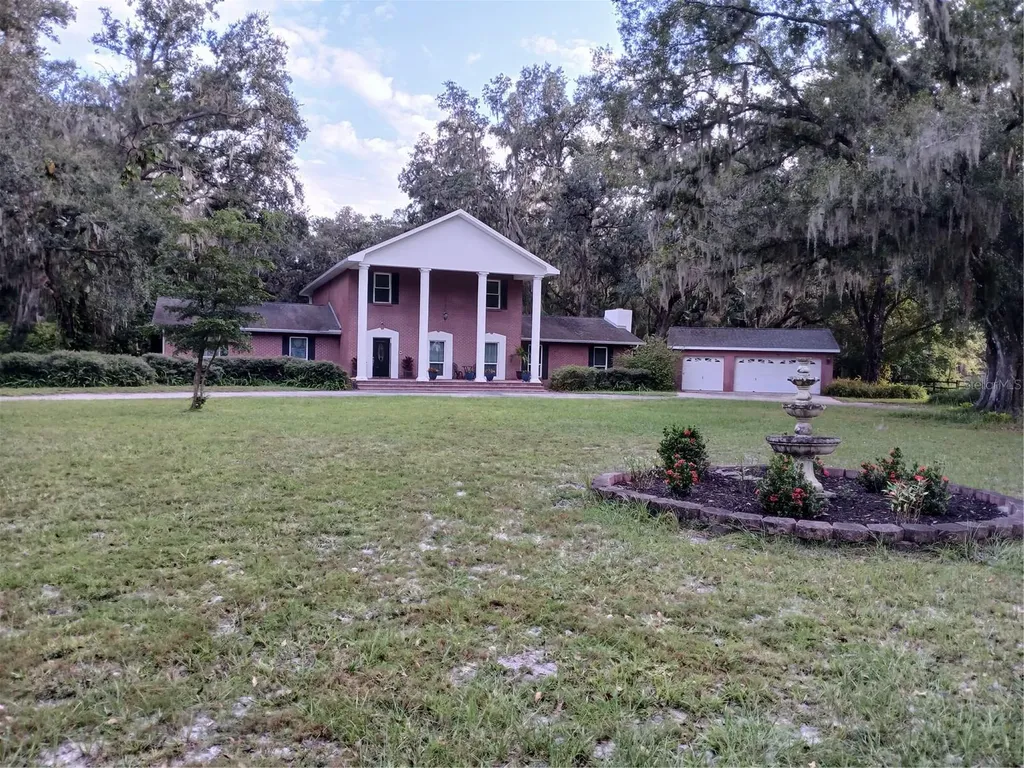5151 Shakespeare Drive Dover FL 33527