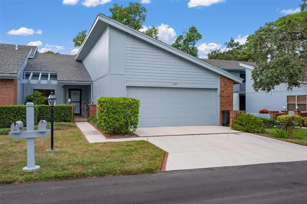 2644 Moss Oak Drive Sarasota FL 34231