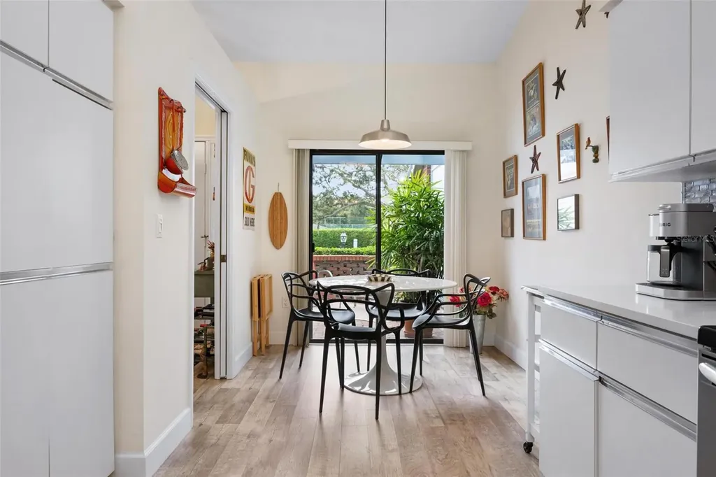 2644 Moss Oak Drive Sarasota FL 34231