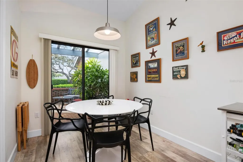 2644 Moss Oak Drive Sarasota FL 34231