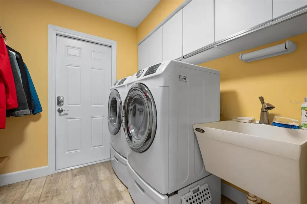 2644 Moss Oak Drive Sarasota FL 34231