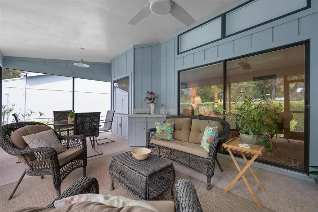 2644 Moss Oak Drive Sarasota FL 34231