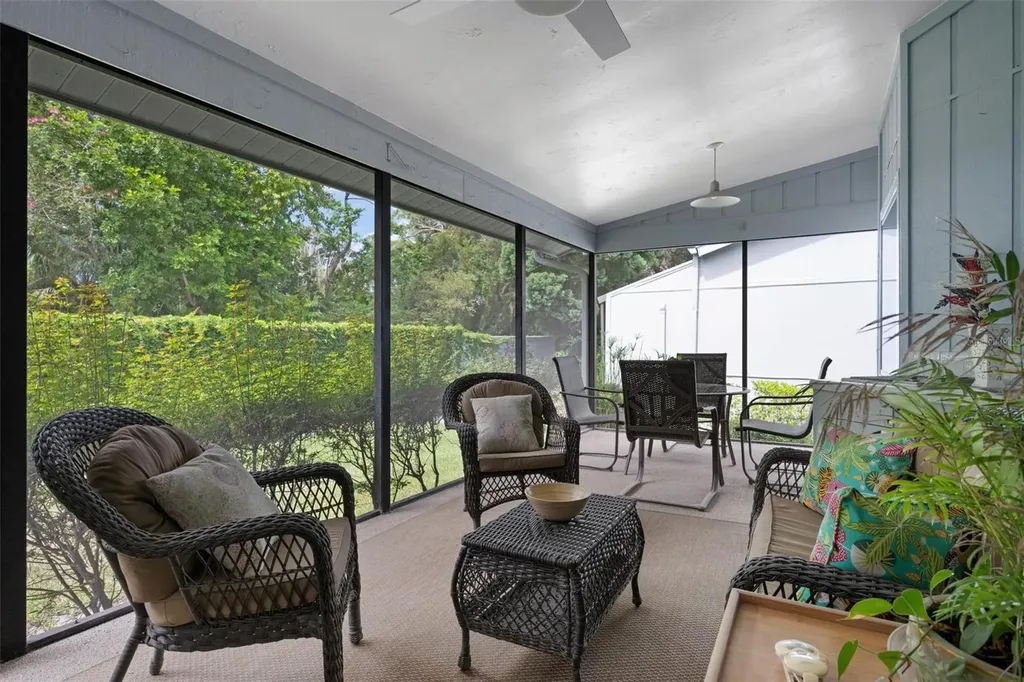 2644 Moss Oak Drive Sarasota FL 34231