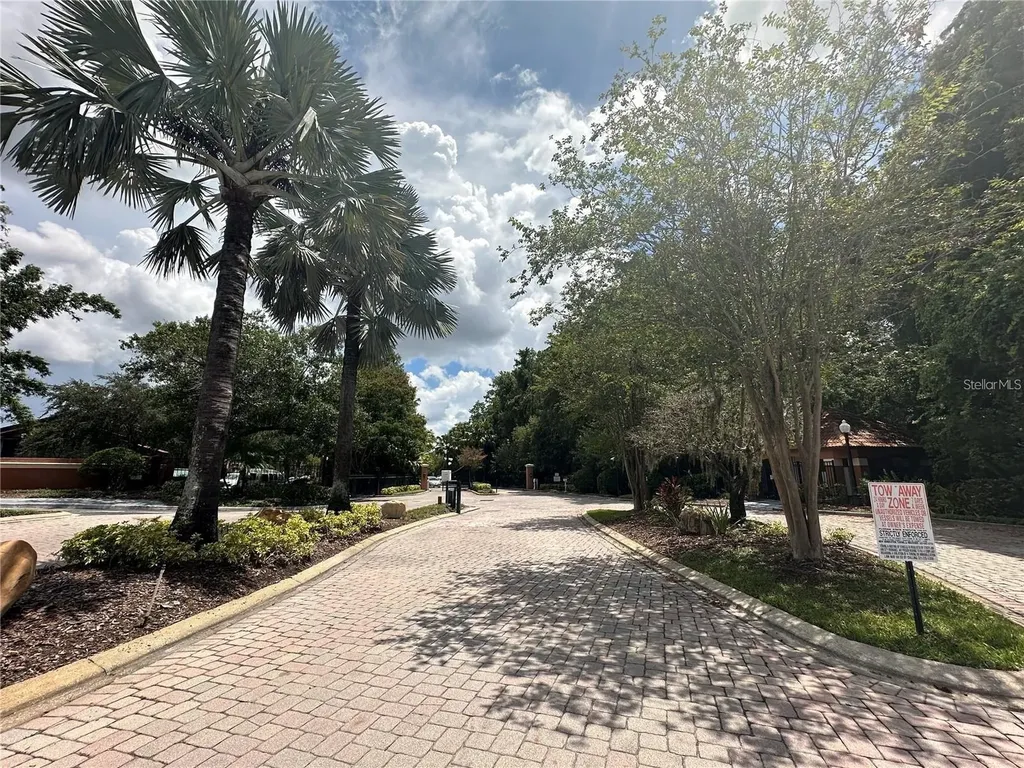 5108 Conroy Road Orlando FL 32811