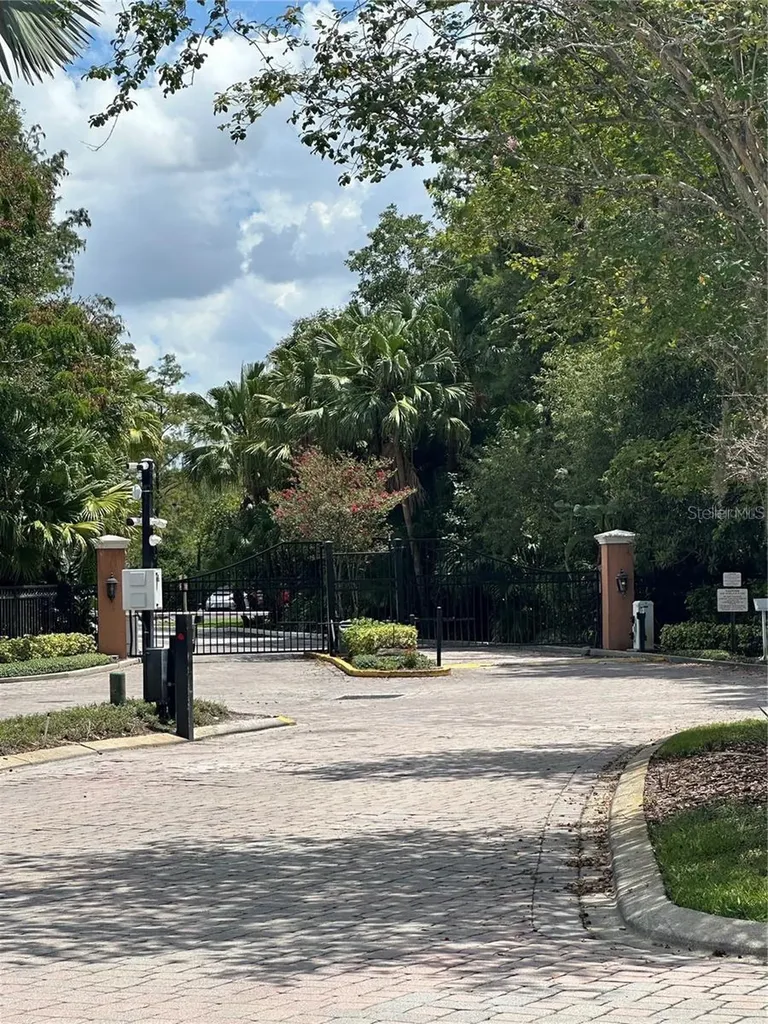 5108 Conroy Road Orlando FL 32811