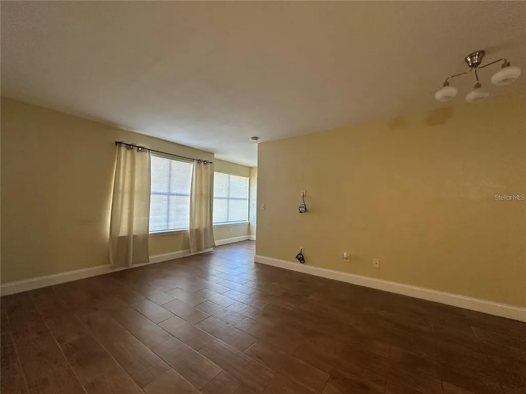 5108 Conroy Road Orlando FL 32811