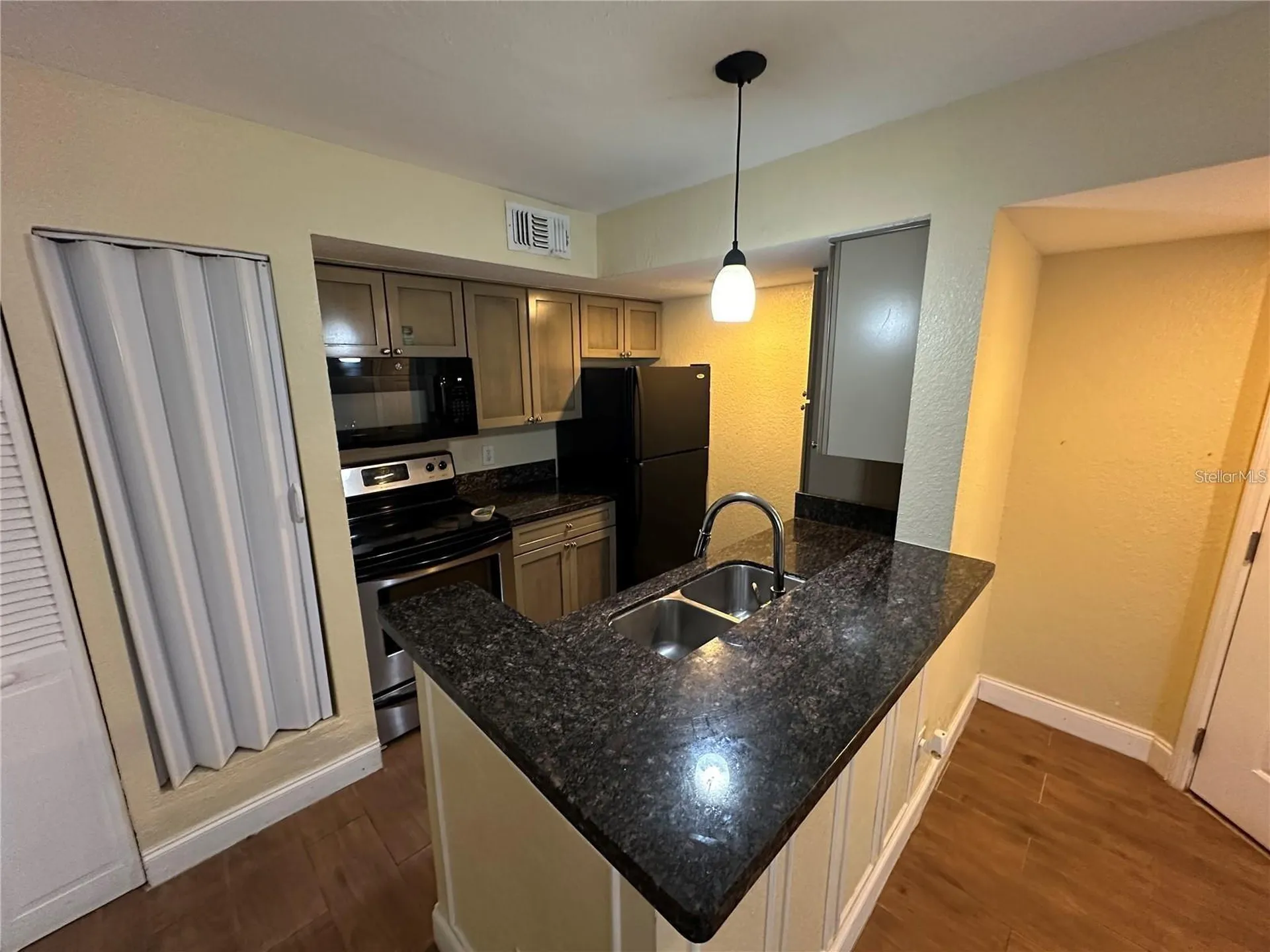 5108 Conroy Road Orlando FL 32811