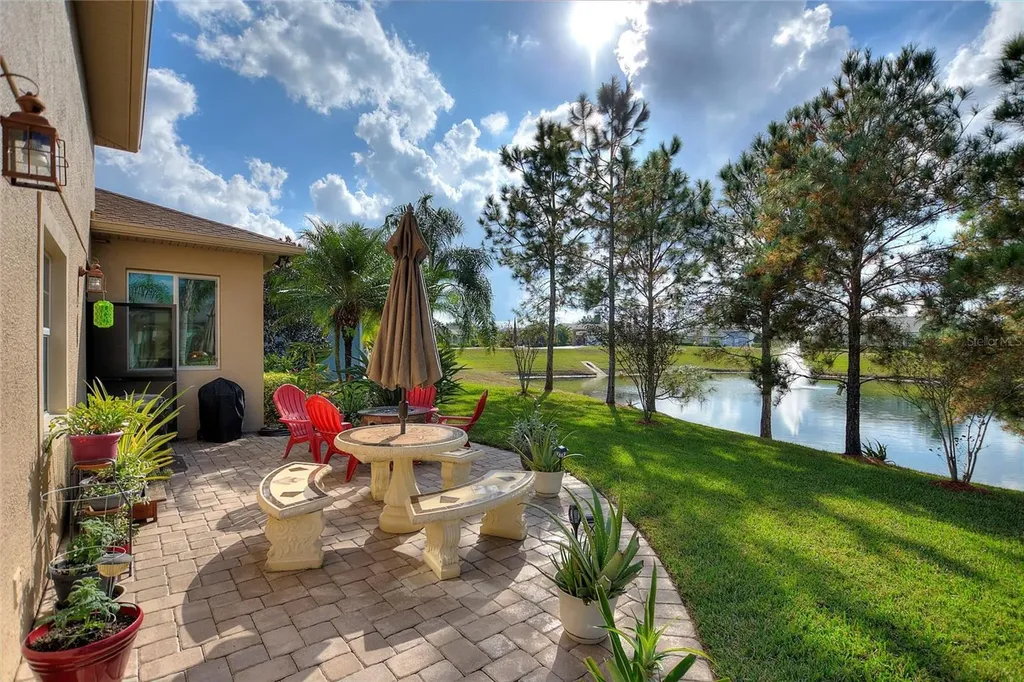 548 Narrow Pond Road Polk City FL 33868