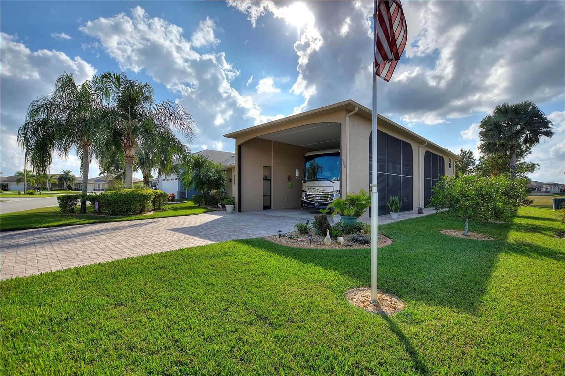 548 Narrow Pond Road Polk City FL 33868