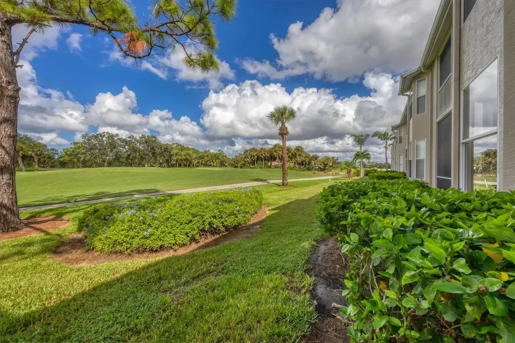 9590 High Gate Drive Sarasota FL 34238