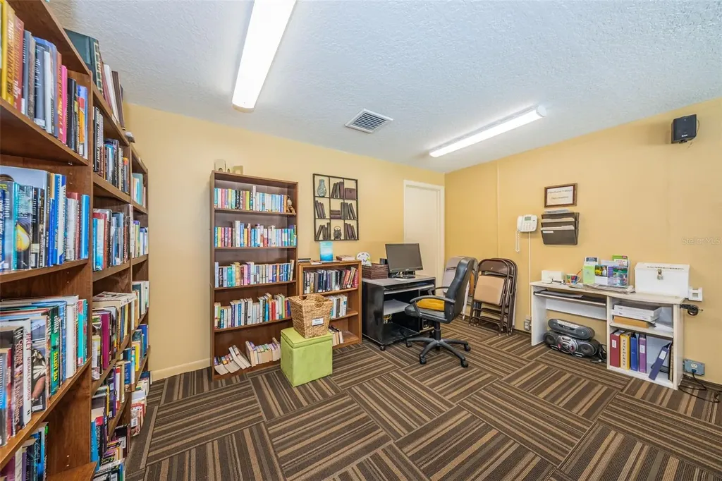 1701 Pinehurst Road Dunedin FL 34698