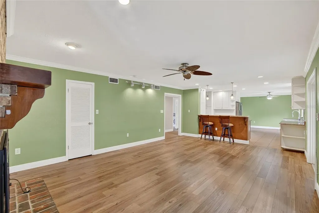 1502 Azalea Street Plant City FL 33563