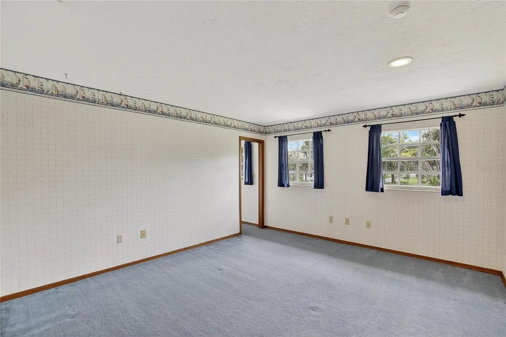1502 Azalea Street Plant City FL 33563