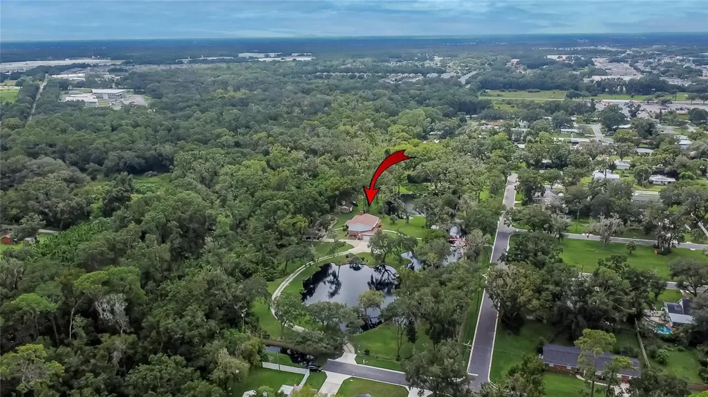 1502 Azalea Street Plant City FL 33563