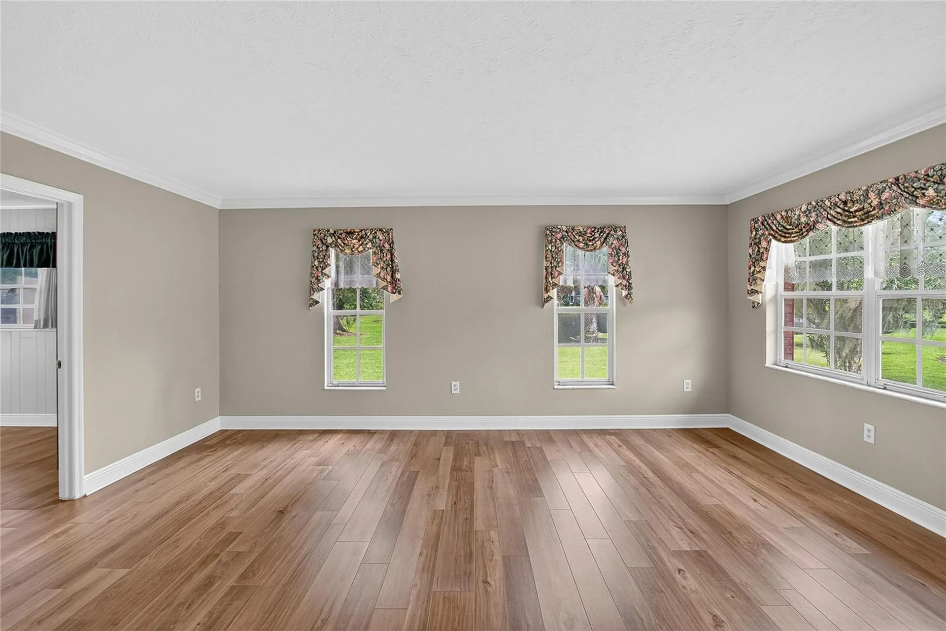 1502 Azalea Street Plant City FL 33563