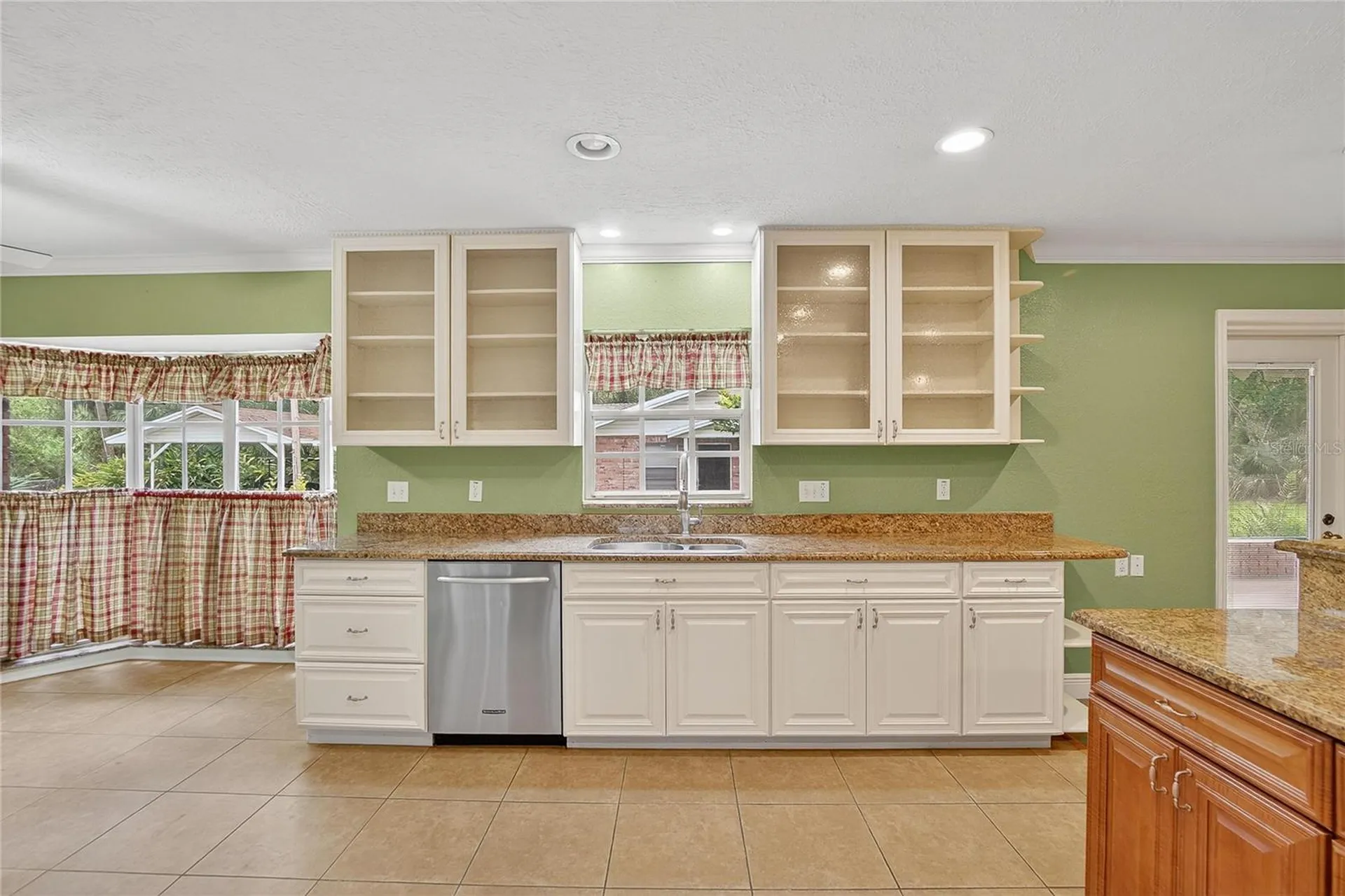 1502 Azalea Street Plant City FL 33563