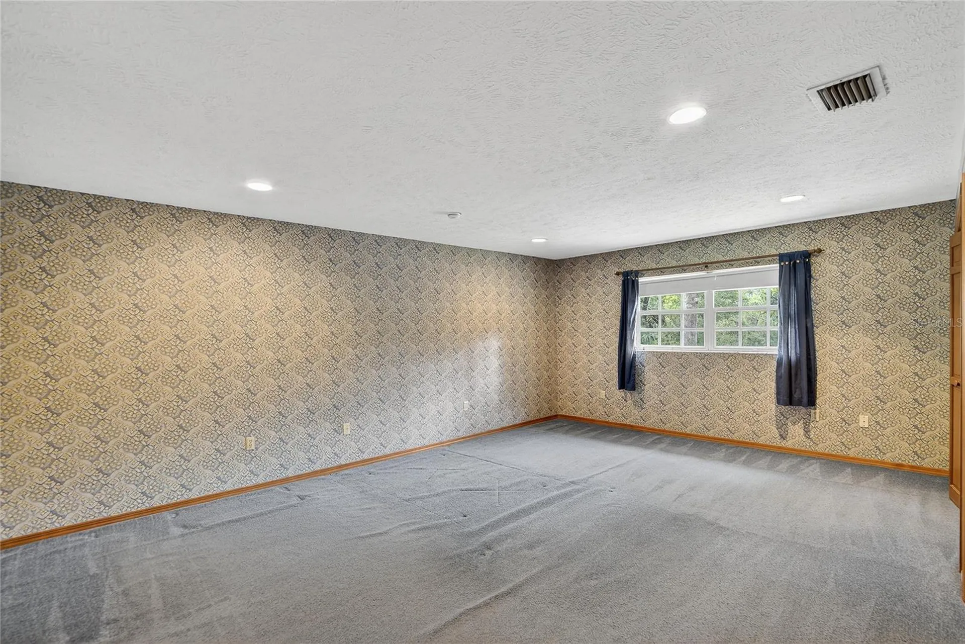 1502 Azalea Street Plant City FL 33563