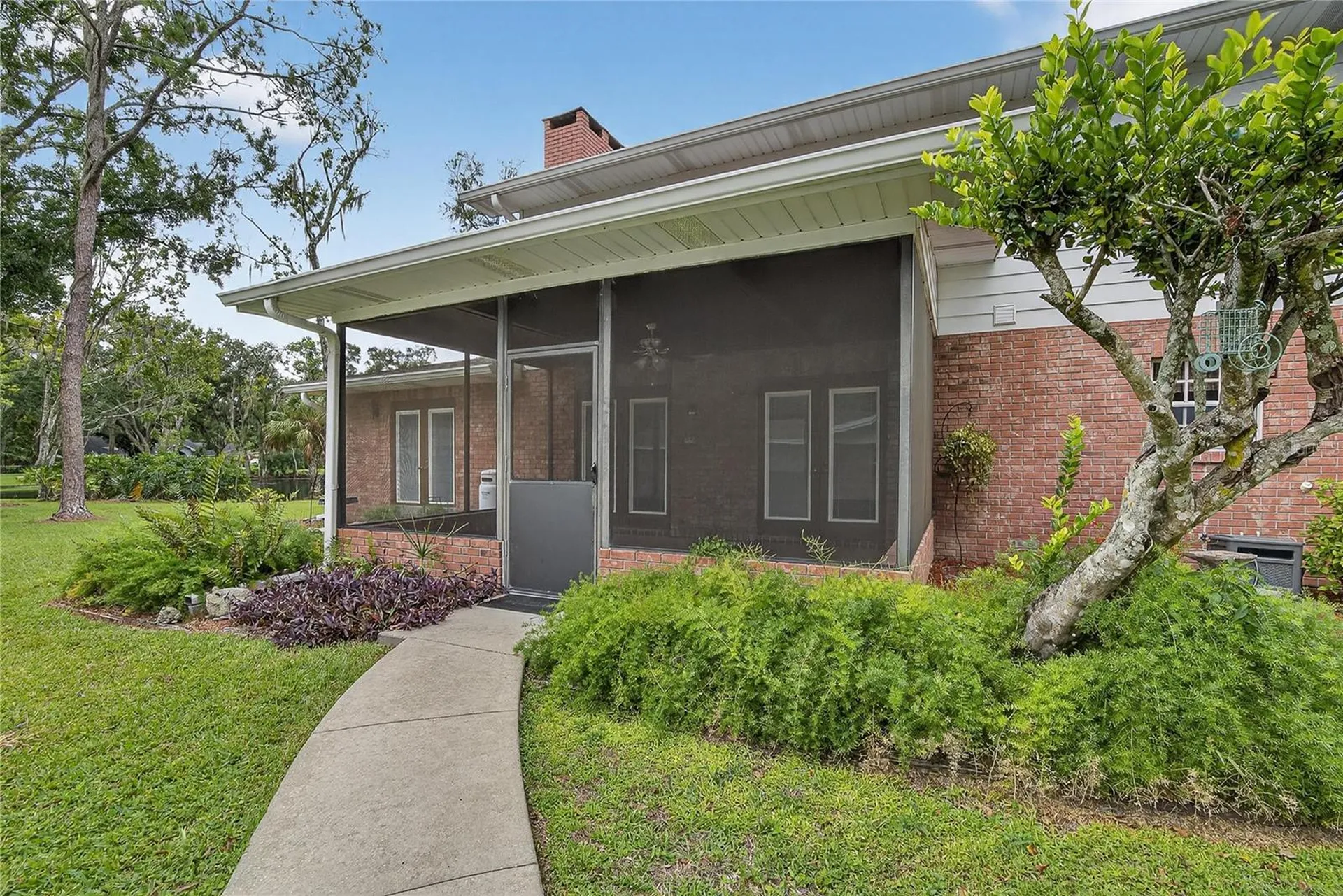 1502 Azalea Street Plant City FL 33563