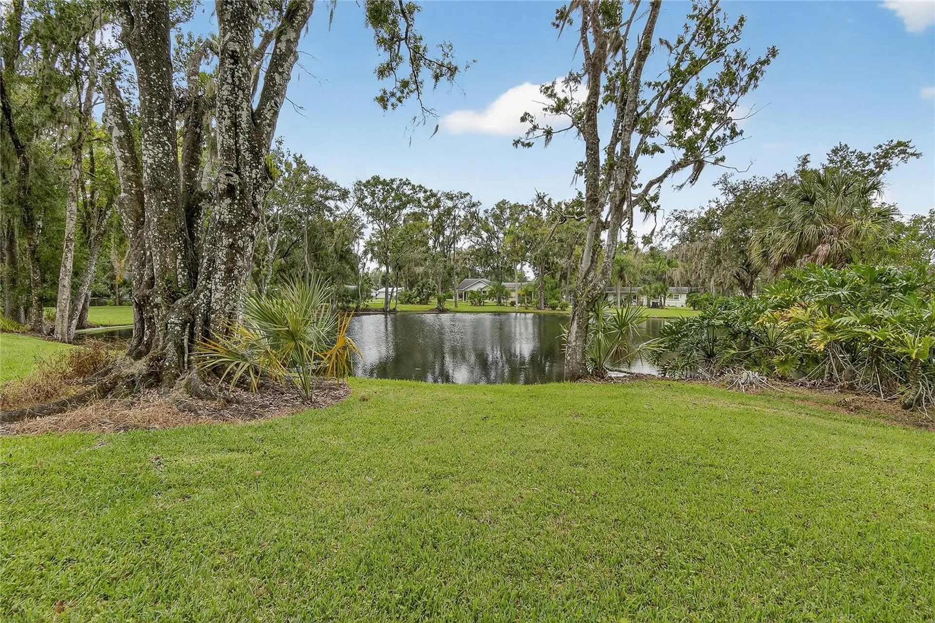 1502 Azalea Street Plant City FL 33563