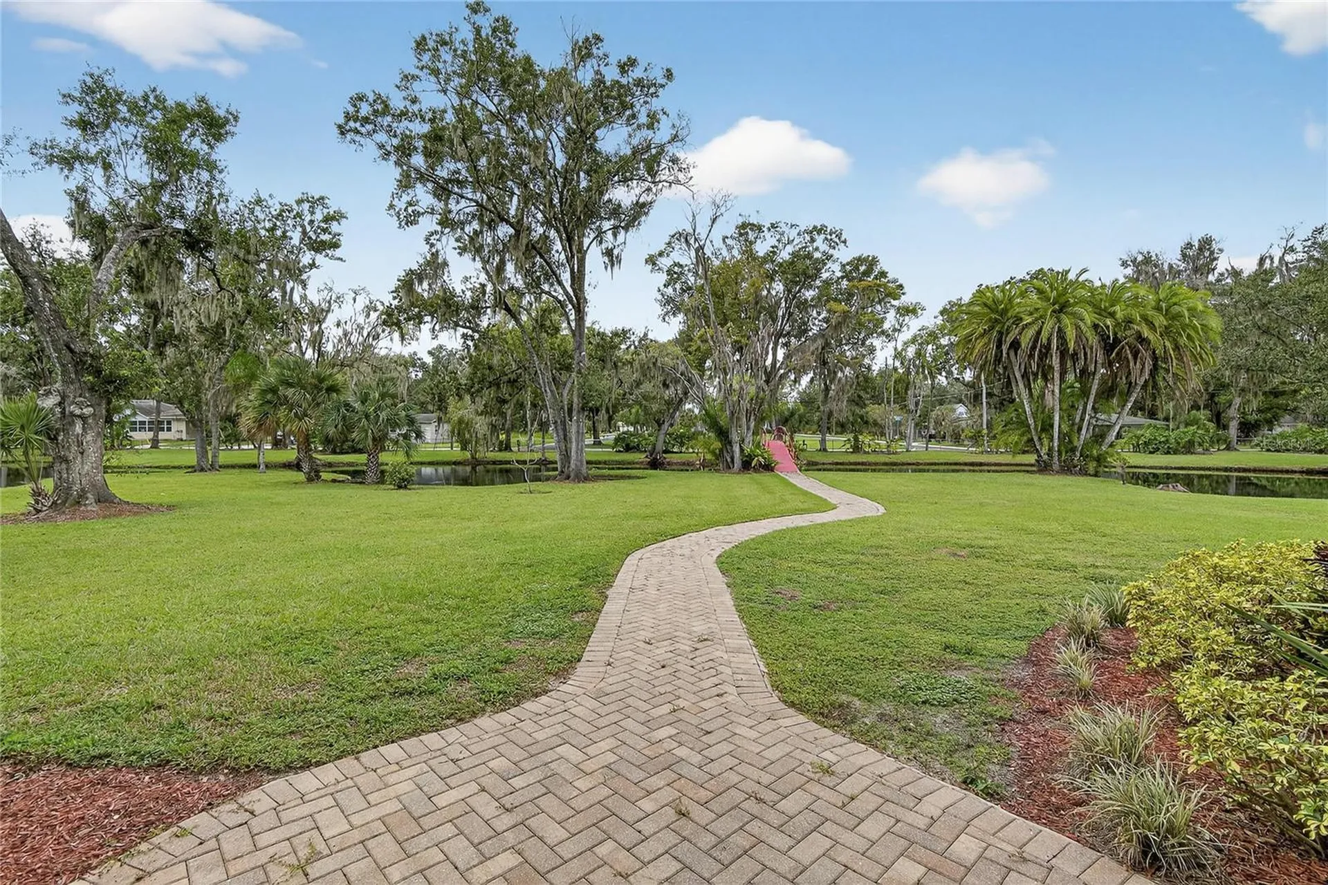 1502 Azalea Street Plant City FL 33563