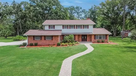 1502 Azalea Street Plant City FL 33563