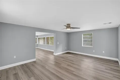 1502 Azalea Street Plant City FL 33563