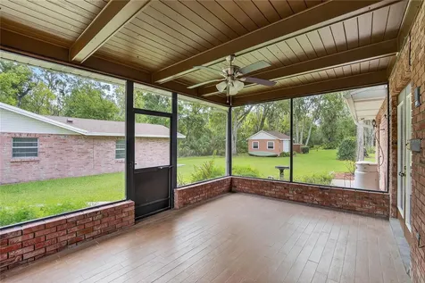 1502 Azalea Street Plant City FL 33563