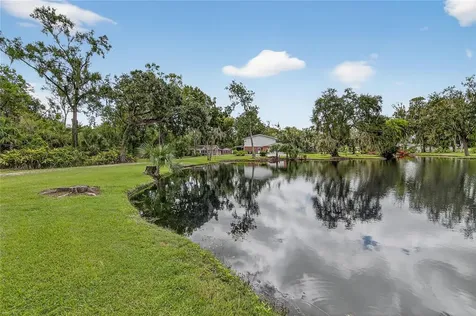 1502 Azalea Street Plant City FL 33563