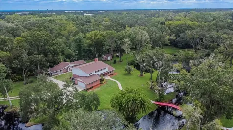 1502 Azalea Street Plant City FL 33563