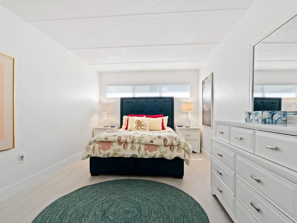3802 Gulf Of Mexico Drive Longboat Key FL 34228