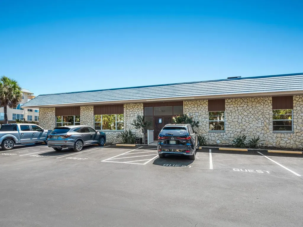 3802 Gulf Of Mexico Drive Longboat Key FL 34228