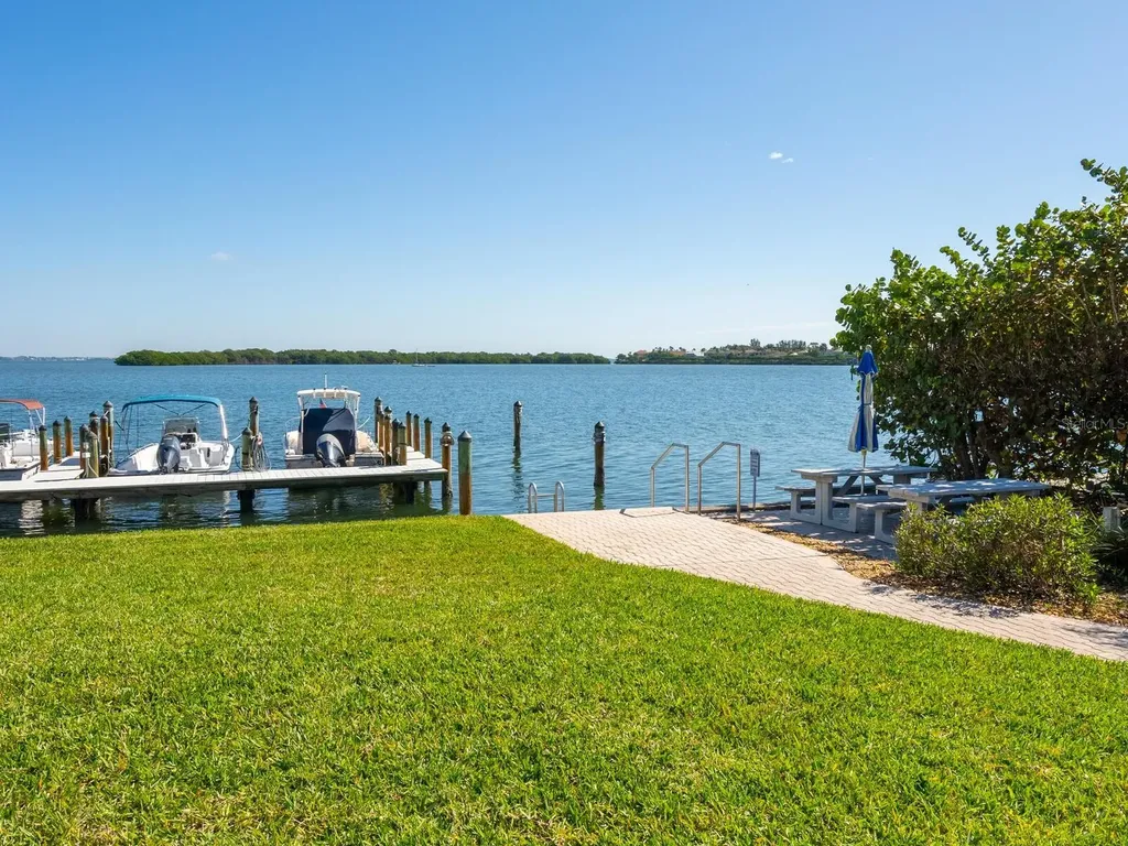 3802 Gulf Of Mexico Drive Longboat Key FL 34228