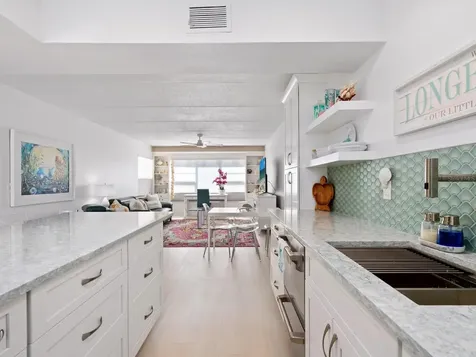 3802 Gulf Of Mexico Drive Longboat Key FL 34228