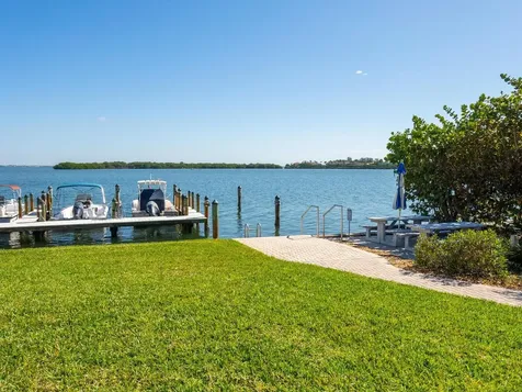 3802 Gulf Of Mexico Drive Longboat Key FL 34228