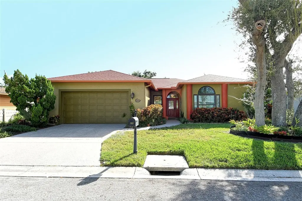 919 65th Street NW Bradenton FL 34209