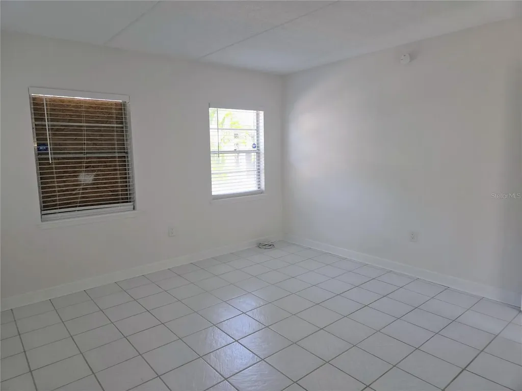 6930-A Place De La Paix South Pasadena FL 33707