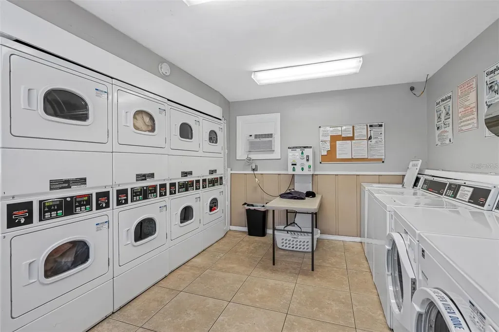 6930-A Place De La Paix South Pasadena FL 33707