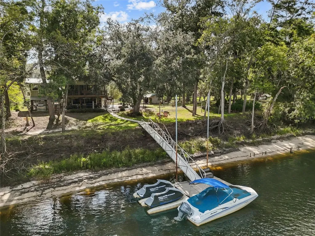 1069 SE Suwannee Trail Branford FL 32008