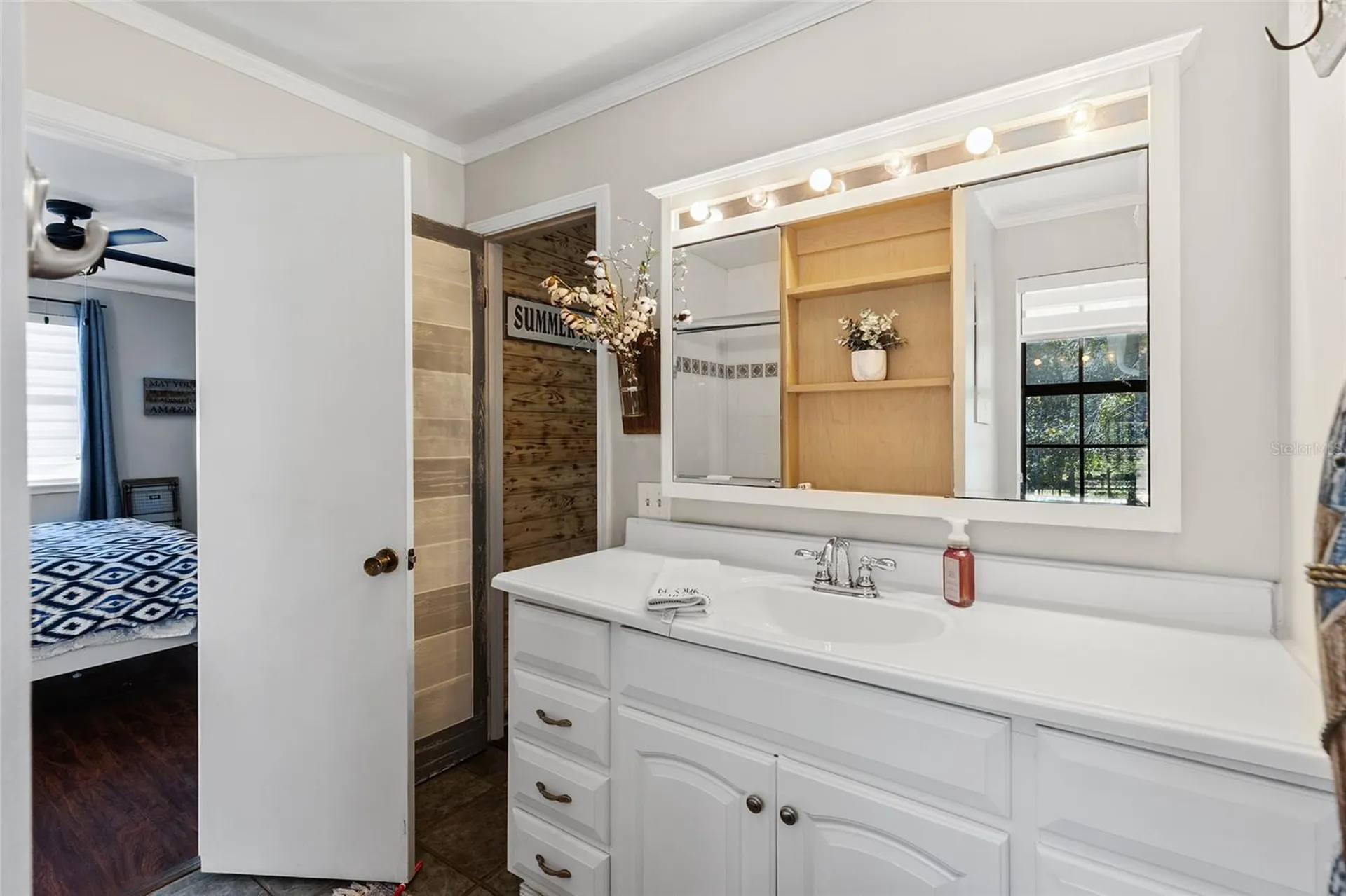 1069 SE Suwannee Trail Branford FL 32008