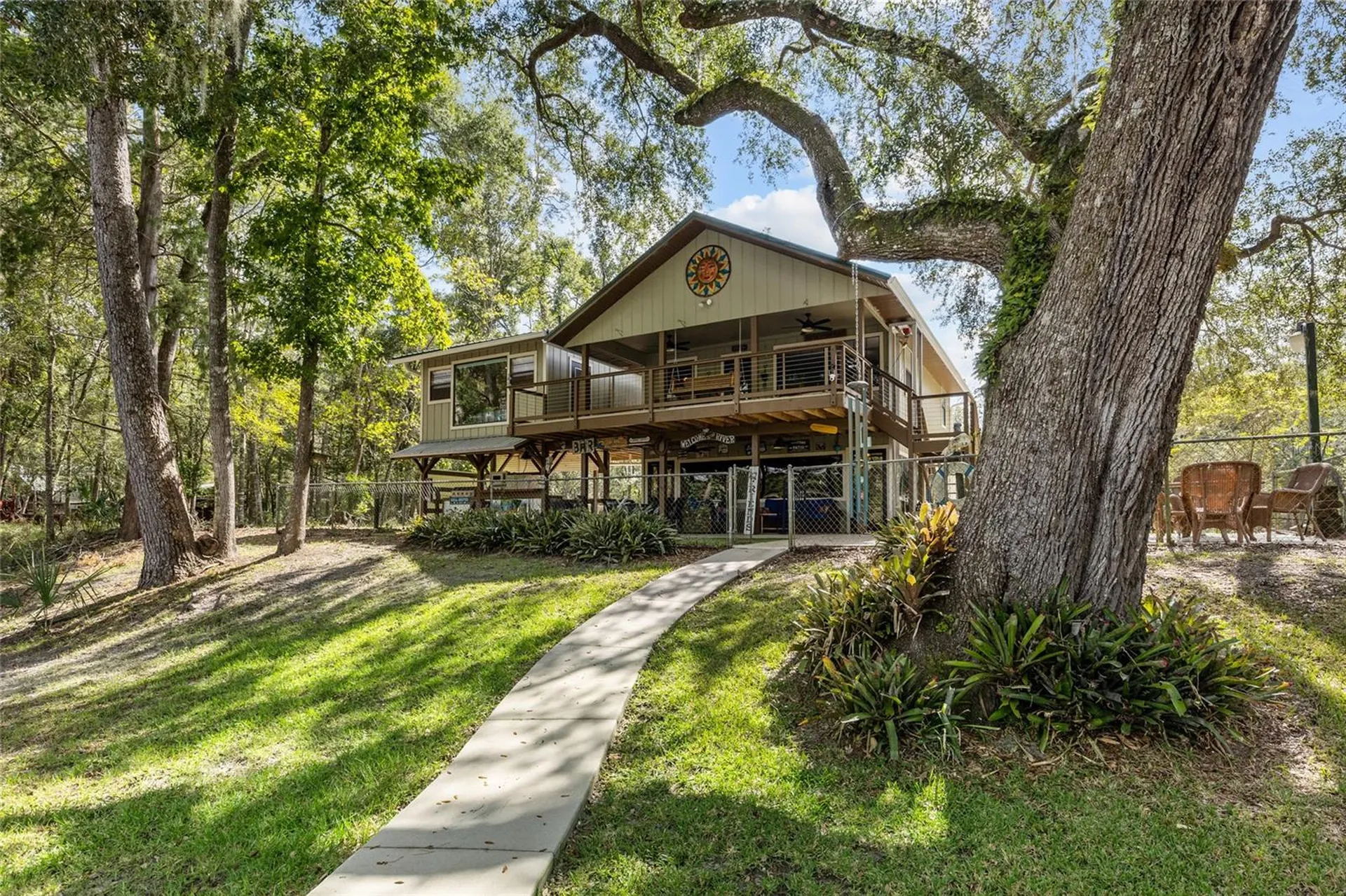 1069 SE Suwannee Trail Branford FL 32008