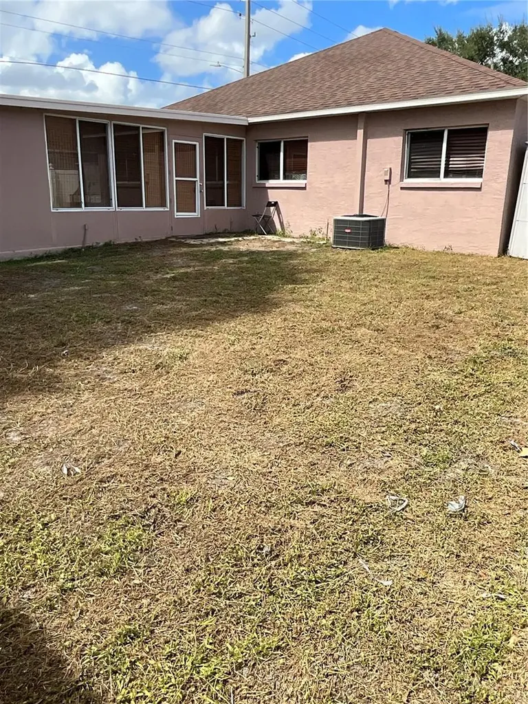 8828 Sea Island Way Tampa FL 33635