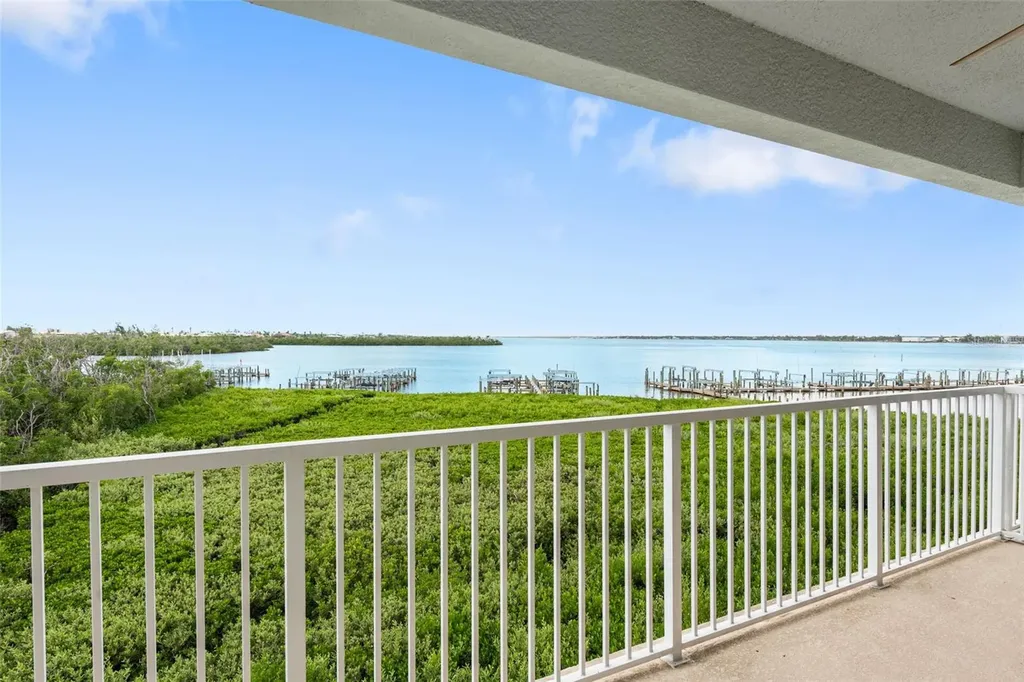 1420 Beach Road Englewood FL 34223