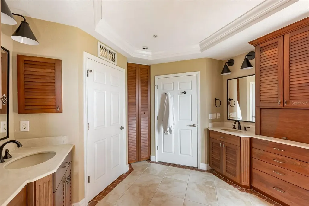 1420 Beach Road Englewood FL 34223