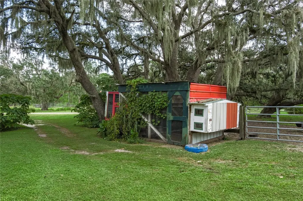 1126 County Road 665 Ona FL 33865