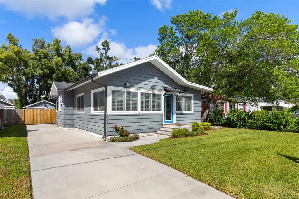 209 W Alva Street Tampa FL 33603